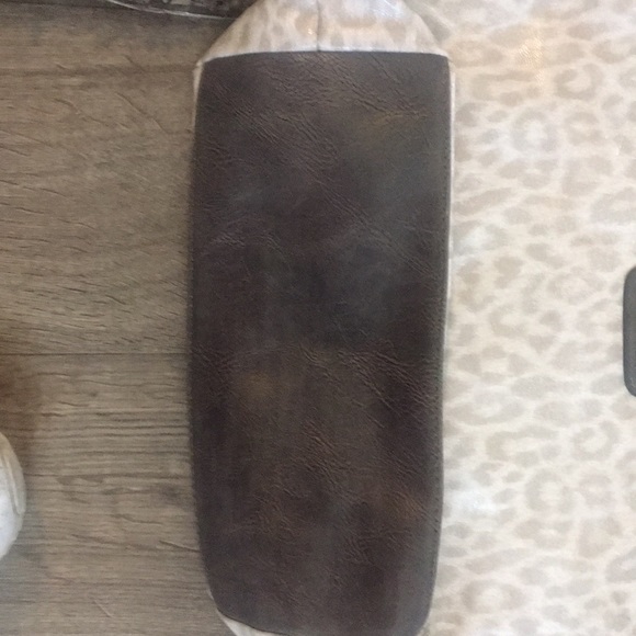 Purses - Picture 7 of 7